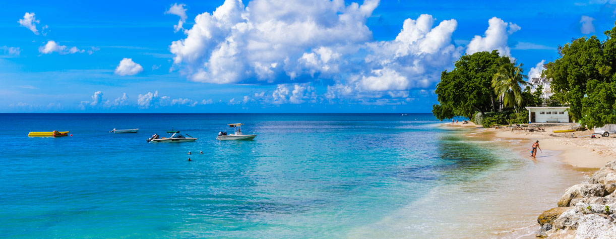 Clear blue sea and beach in Bridgetown, Barbados