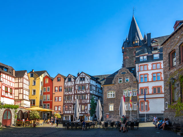 Bernkastel-Kues, Mosel Valley, Germany Bernkastel-Kues, Mosel Valley, Germany