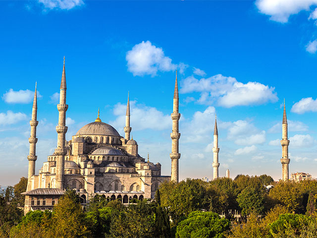 Blue mosque in Istanbul, Turkey in a beautiful summer day