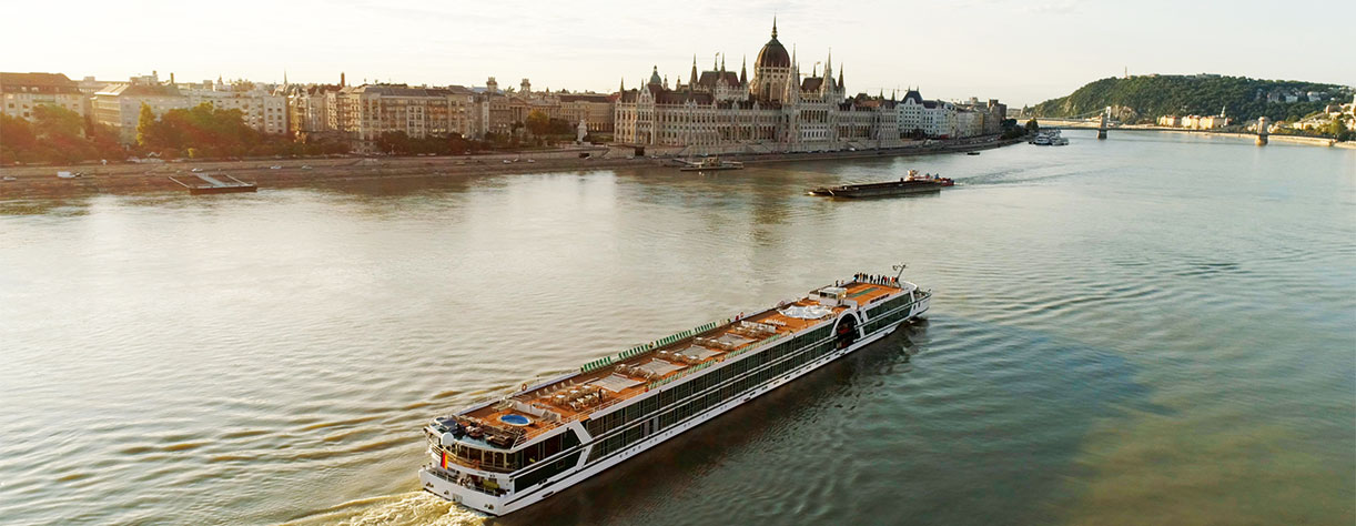 Brabant cruising Budapest in Hungary Brabant cruising Budapest in Hungary