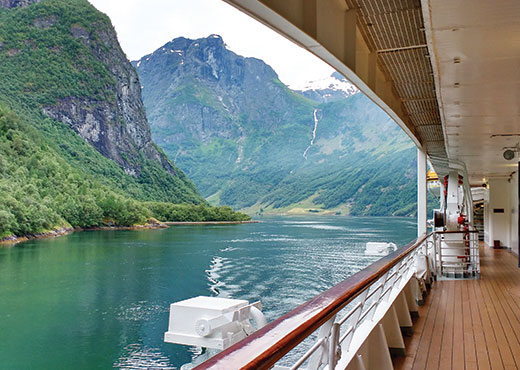 Braemar Fjord Cruising