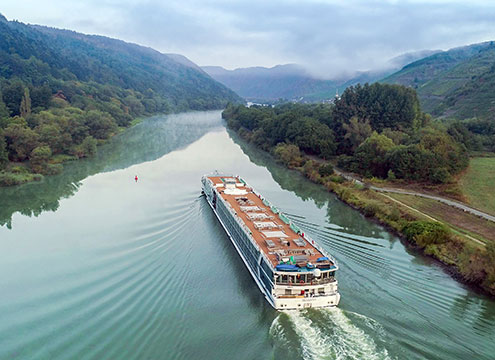 Brabant cruising the Middle Moselle river Brabant cruising the Middle Moselle river
