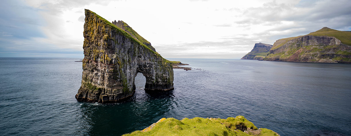 Cruising Gáshólmur,Tindhólmur & Drangarnir, Faroe Islands