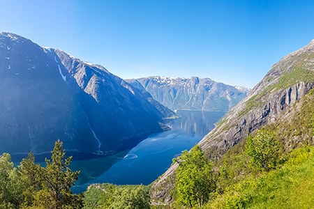 Eidfjord Springtime Fjords in Five Nights