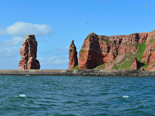 Rocky northern tip with Lange Anna rock formation, Heligoland