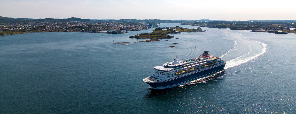 Balmoral cruising into Haugesund, Norway