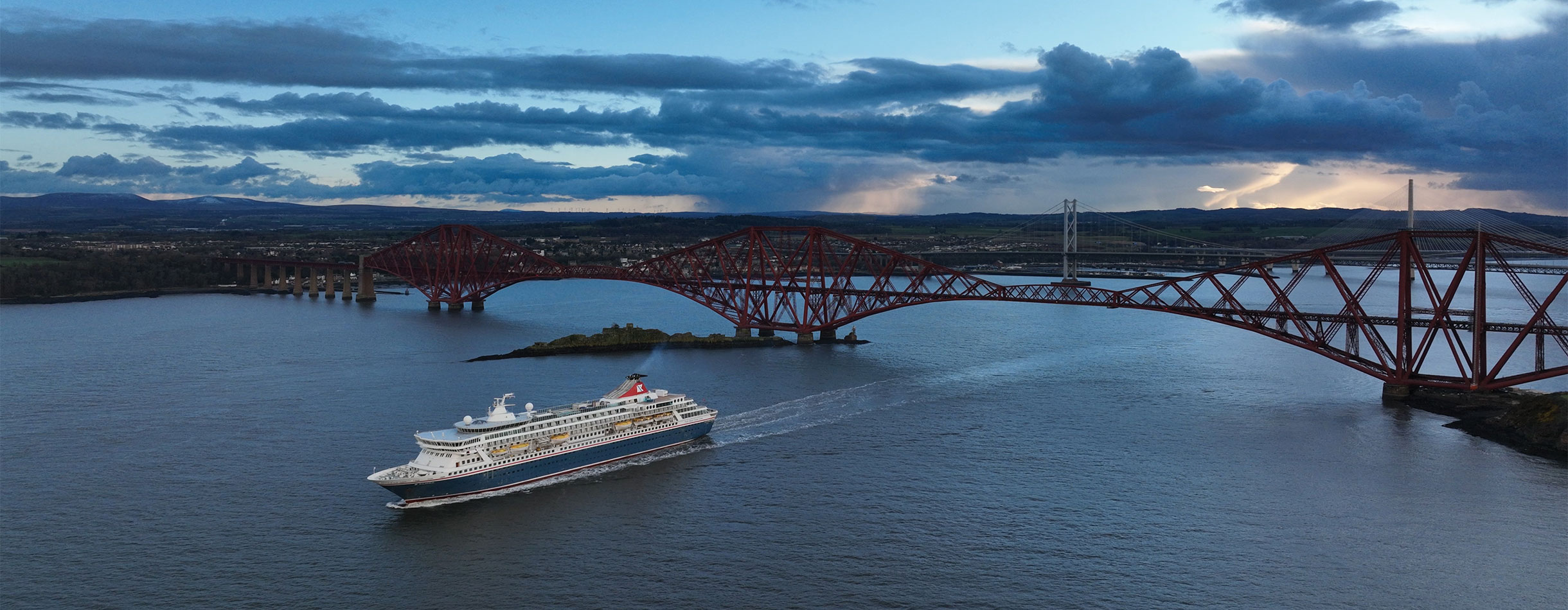 Balmoral sailing out of Rosyth, Scotland