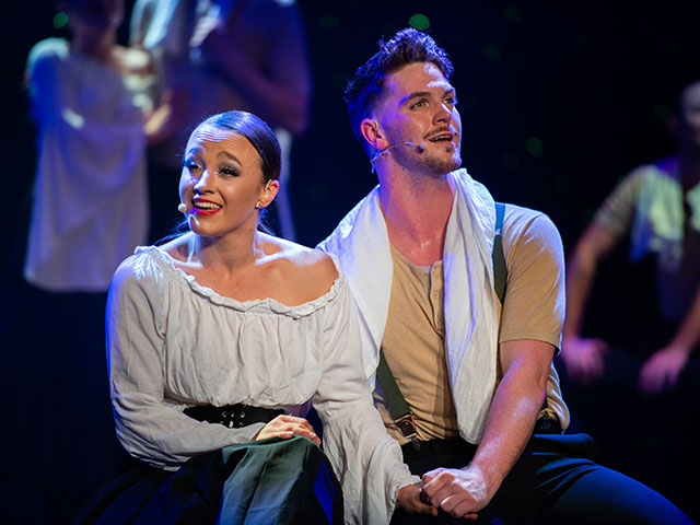 Show Team performers 