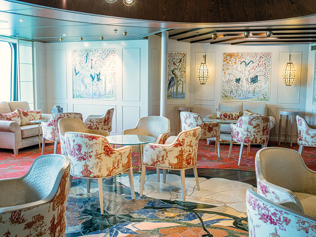 The Oriental Team Room, Bolette