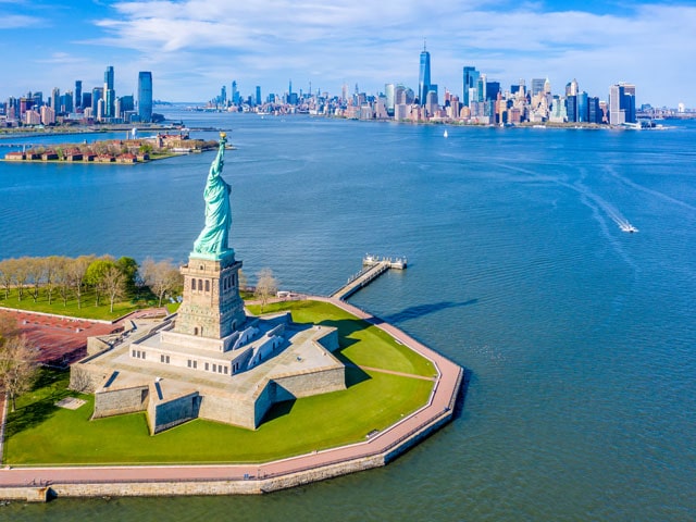 Statue of Liberty and New York skyline