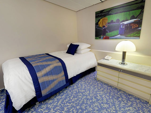 Inside cabin, M grade, Balmoral