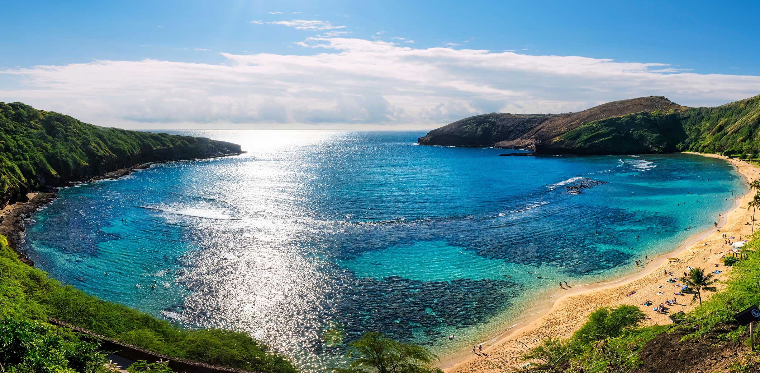 Panorama landscape of Hanauma bay in Oahu island, Hawaii Panorama landscape of Hanauma bay in Oahu island, Hawaii