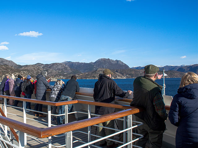 Scenic Cruising Lysefjord