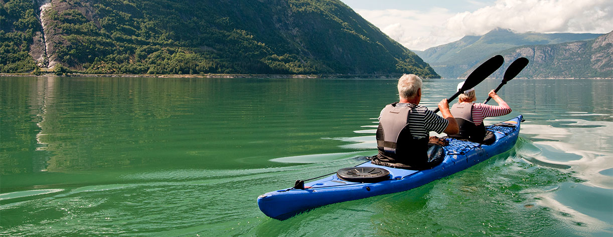 Guests on tour, Kayaking, Eidfjord, Norway