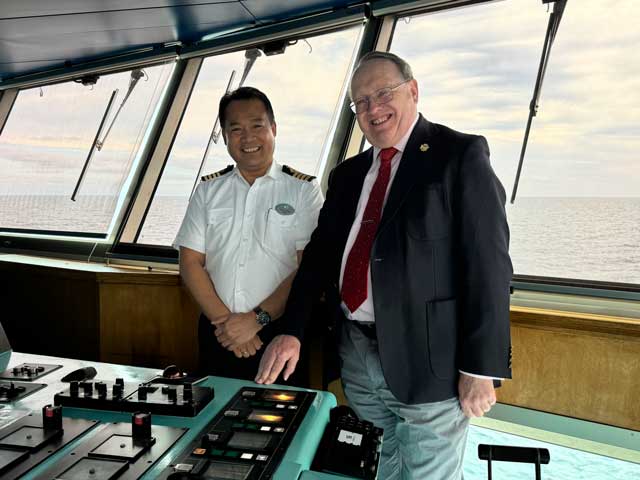 Captain Rommel Pineda and Dr Stephen Payne on the Bridge 