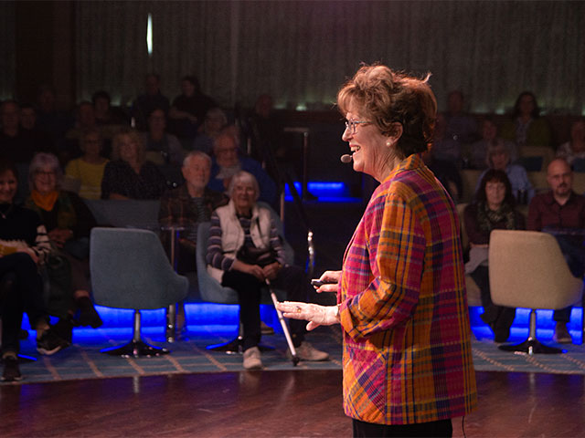 Guest speaker talking in Neptune lounge, Balmoral