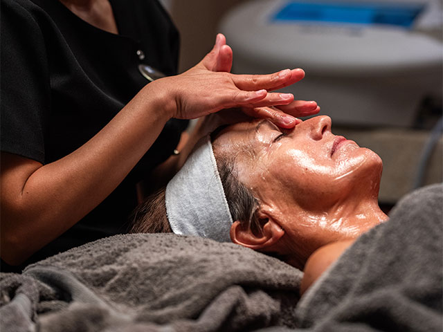 Guest having a treatment in the Atlantis spa, Bolette