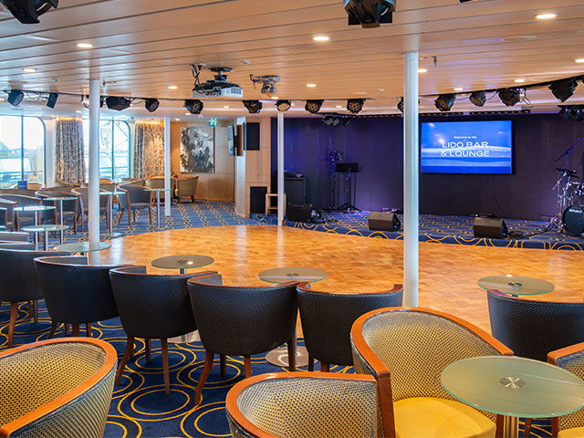 Lido lounge and bar, Balmoral