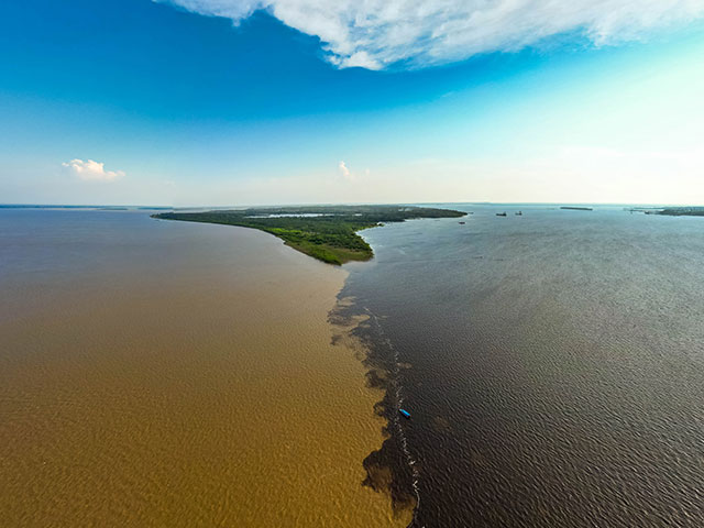 Meeting of the waters, Brazil